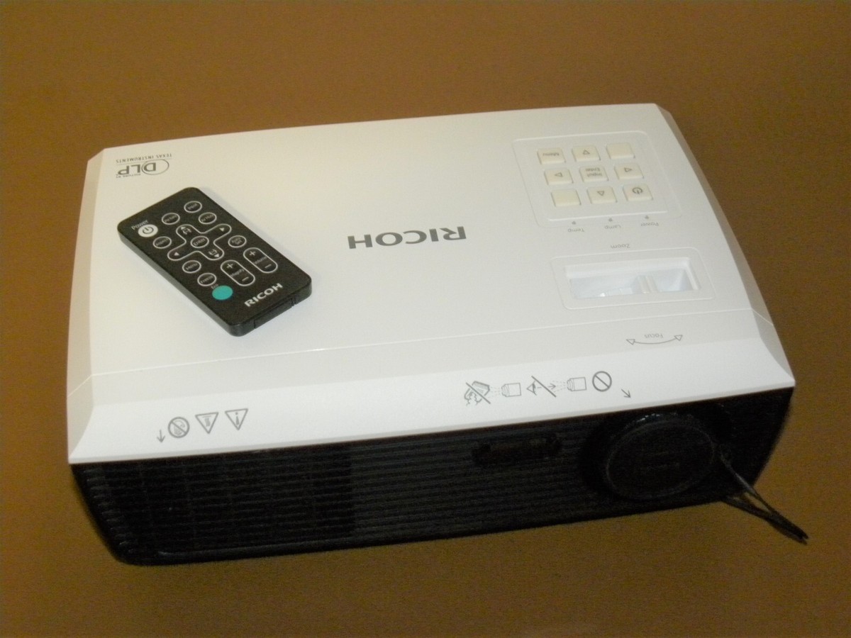 Ricoh PJ X2340 3000 Lumens XGA HDMI DLP Projector | eBay