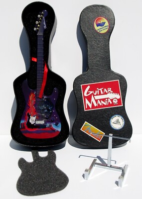 Guitar Mania 2003 Hendrix Flaming Guitar 1967 Mini Fender