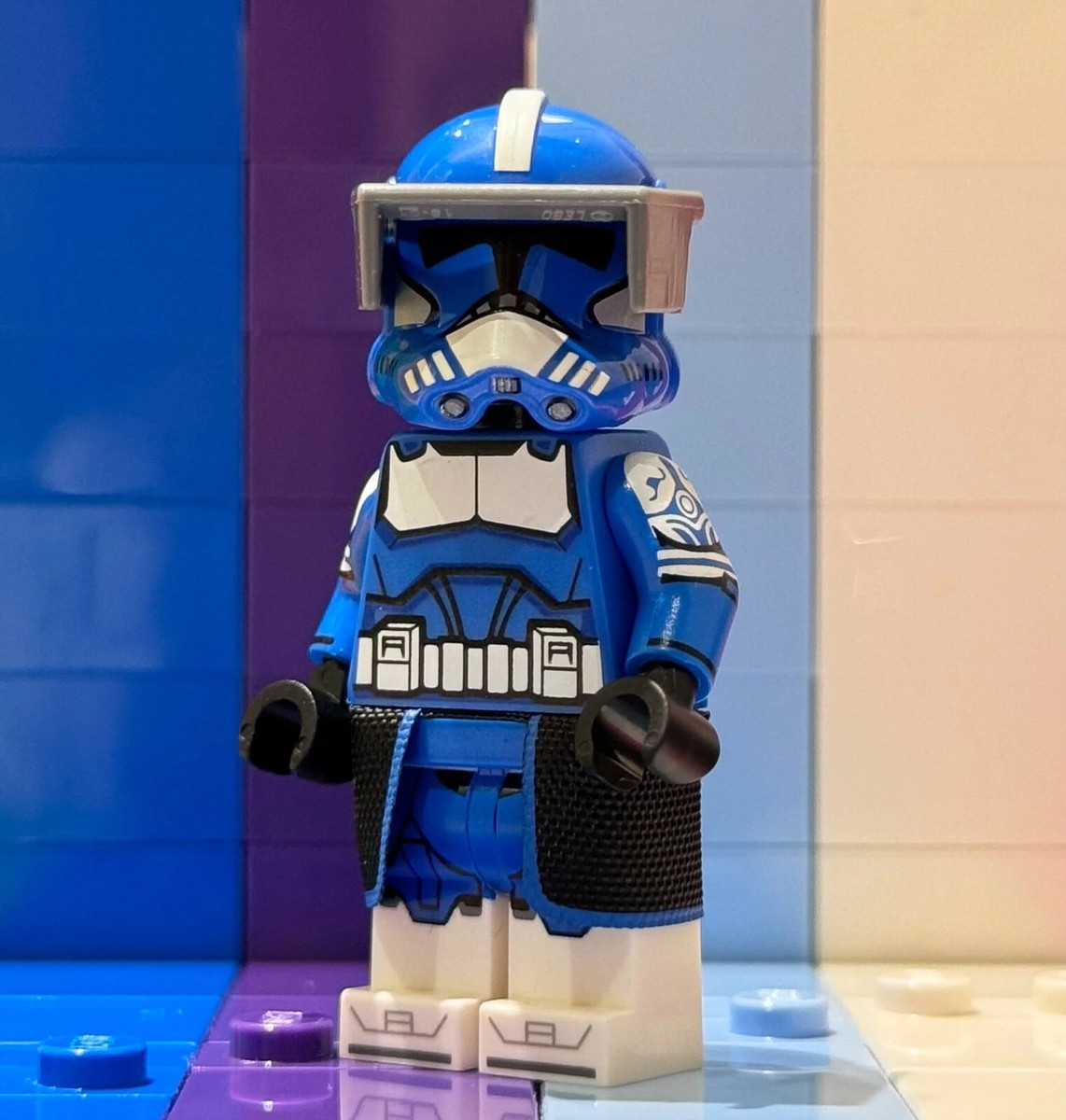 LEGO Star Wars GCC Blue Commander Fox Minifigure NEW | eBay