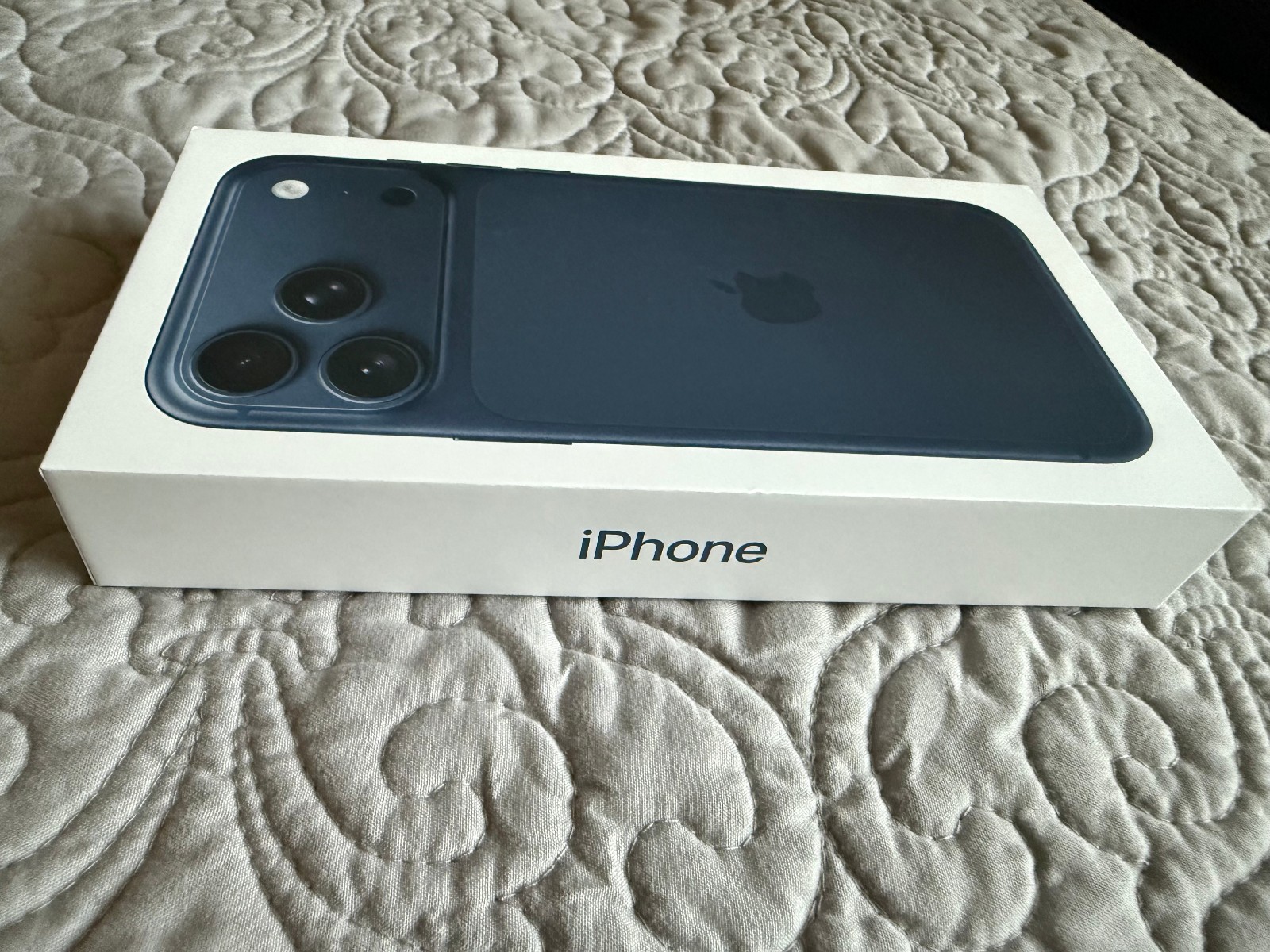 🔥NEW Apple iPhone 17 Pro Max UNLOCKED 256GB Deep Blue✓FREE 2-DAY