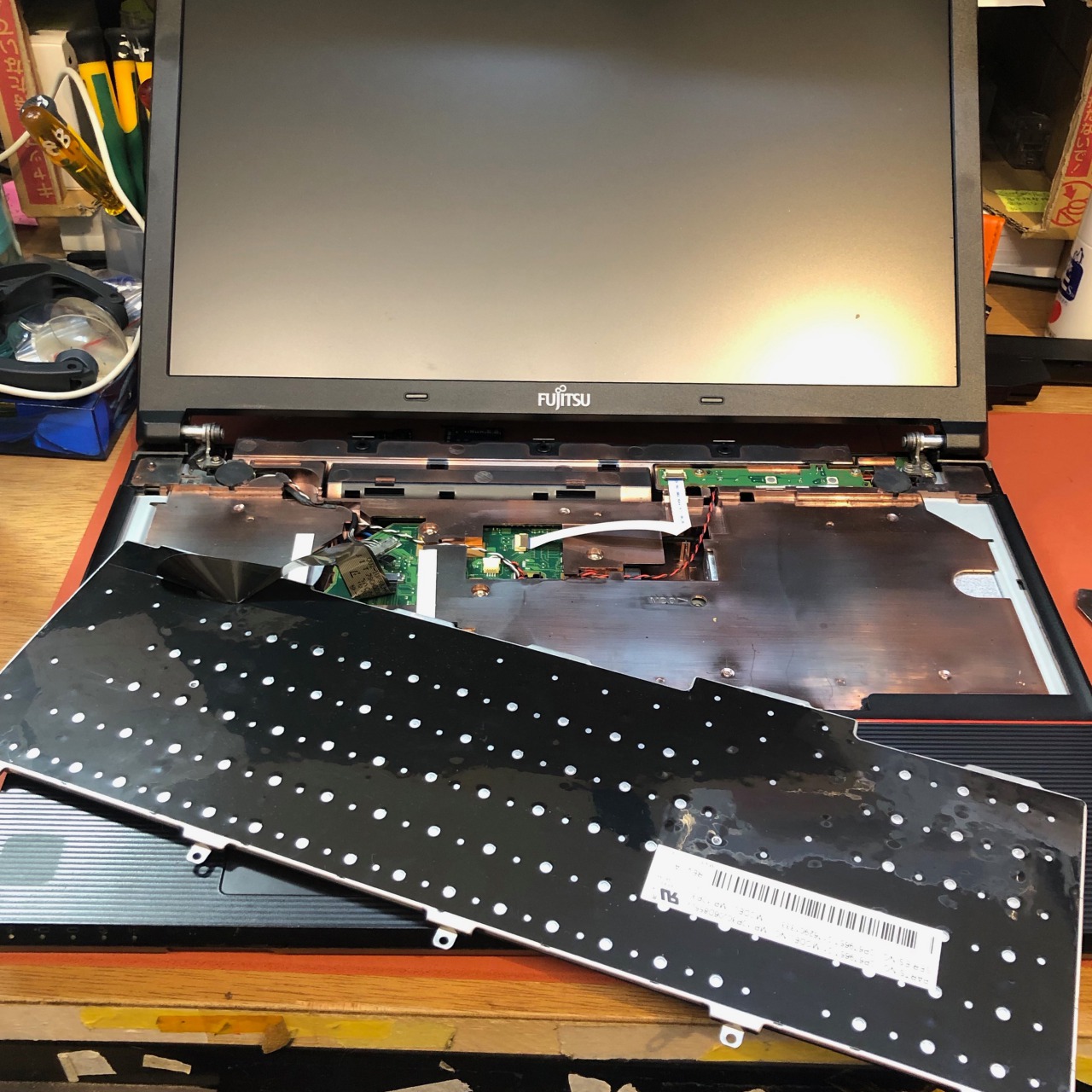 富士通 LIFEBOOK A553/H FMVA06004 高速化 SSD交換 メモリ増設