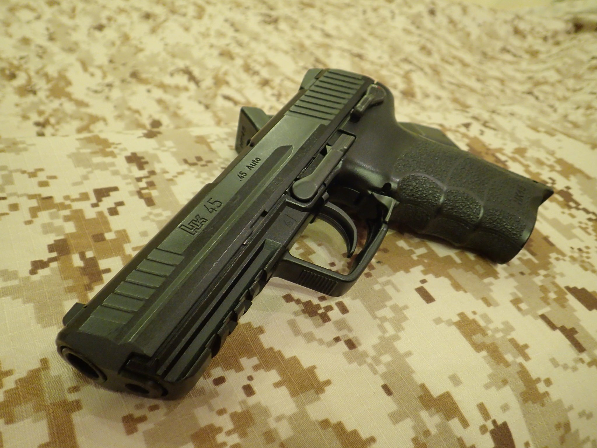 カスタム】東京マルイ HK45を夜戦仕様にするど～ | おのまとぺのサバブロ!!