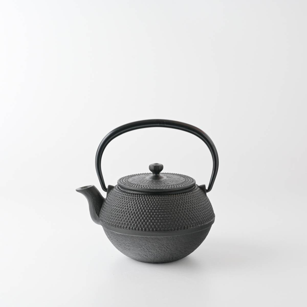 南部鉄器 急須 まろみ アラレ 小/及源鋳造[定番] - 業務用食器販売用