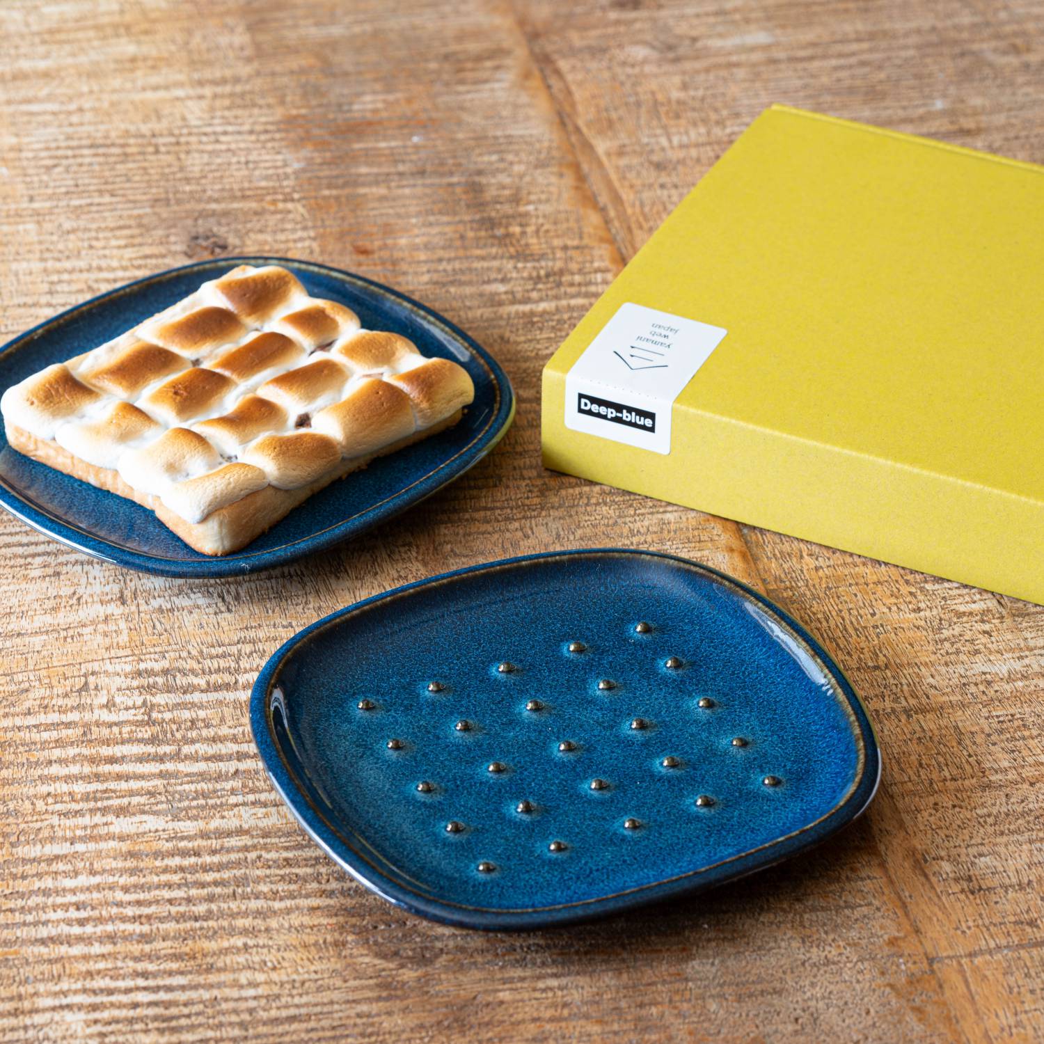ギフト】 北欧ブルー 深ブルー crust トーストプレート(パン皿) 2枚