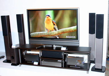ハイビジョン“テレビ”で世界最大です」――シャープが新AQUOS - ITmedia NEWS