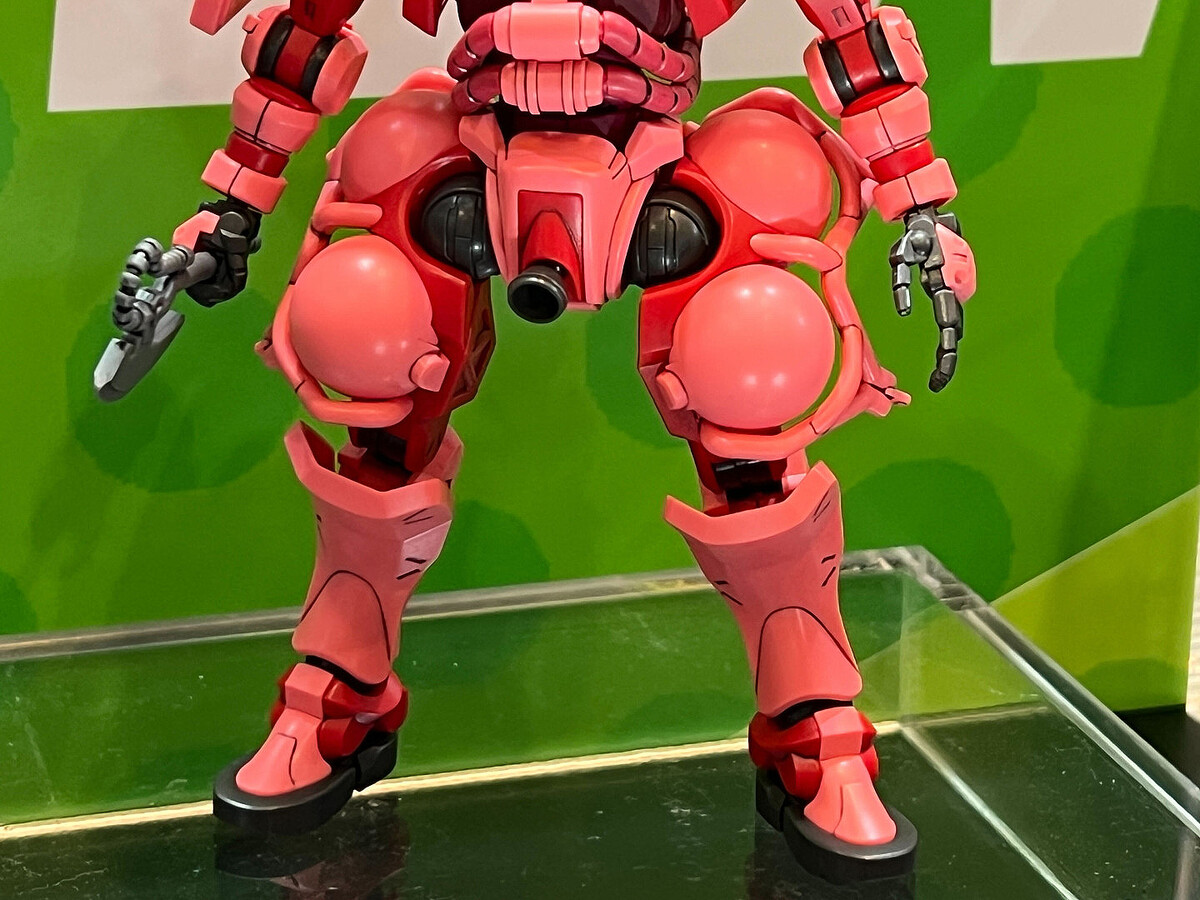 ガンダム ジークアクス」より「セイラ専用軽キャノン」と「シャア専用