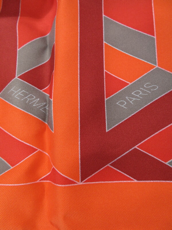 HERMES】エルメス『ソルド品 カレ90 CARRE CUBE』レディース スカーフ
