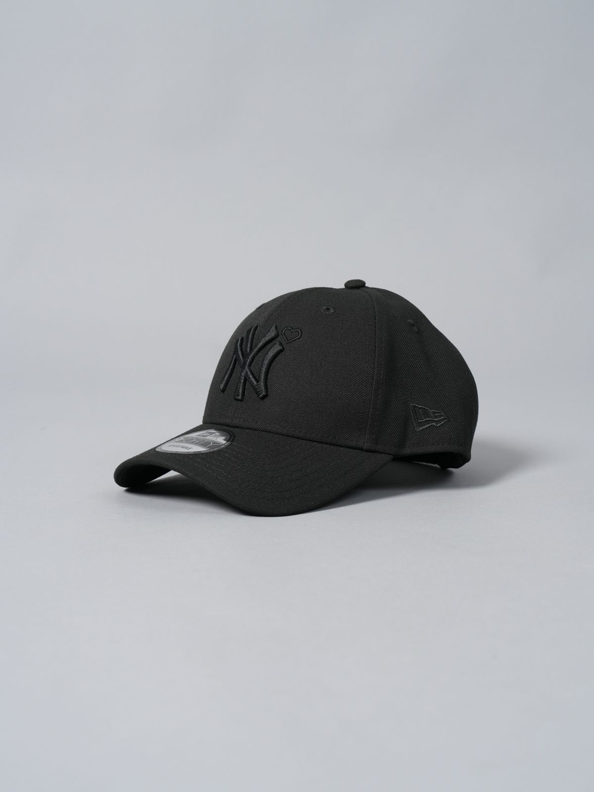 BASICKS - 【ラスト1点】【限定】 9 FORTY Yankees Heart Embroidery