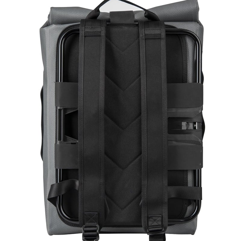 Brompton x Bear Grylls Waterproof Backpack（フロント