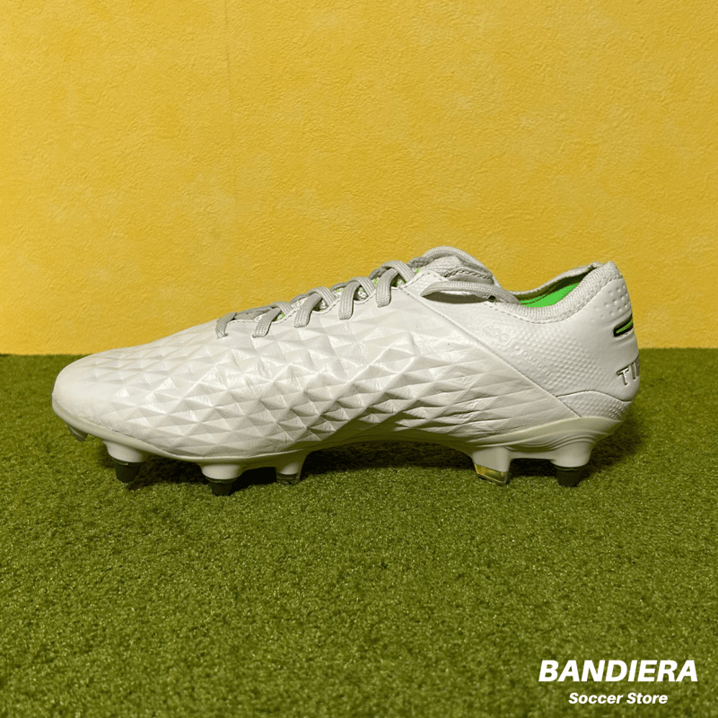 NIKE ナイキ サッカースパイク ティエンポ レジェンド 8 エリート SG