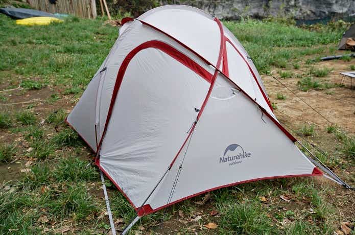 ネイチャーハイクの「Hiby3」は軽いのにタープいらずの広さ！【悪天候