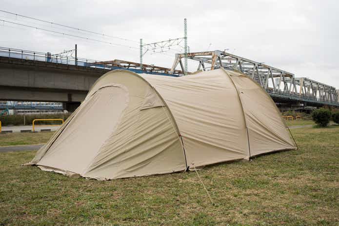 激安】2万円でお釣りがくる！ワークマンの本格2ルームテントを使って