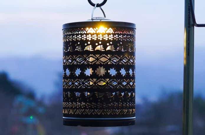 ゴールゼロのおしゃれシェード18選！人気のガレージブランドも | CAMP