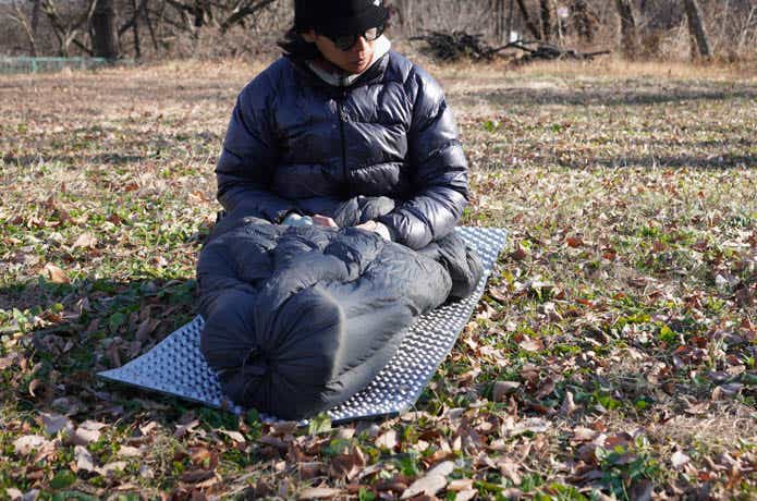 ATEPAの「ダウンブランケット」が超いいぞ！冬に役立つ裏ワザも紹介