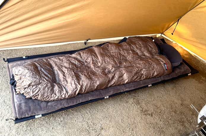 4年使っても熱愛中。ヘリノックス最上位モデルは、やっぱり爆睡の必須