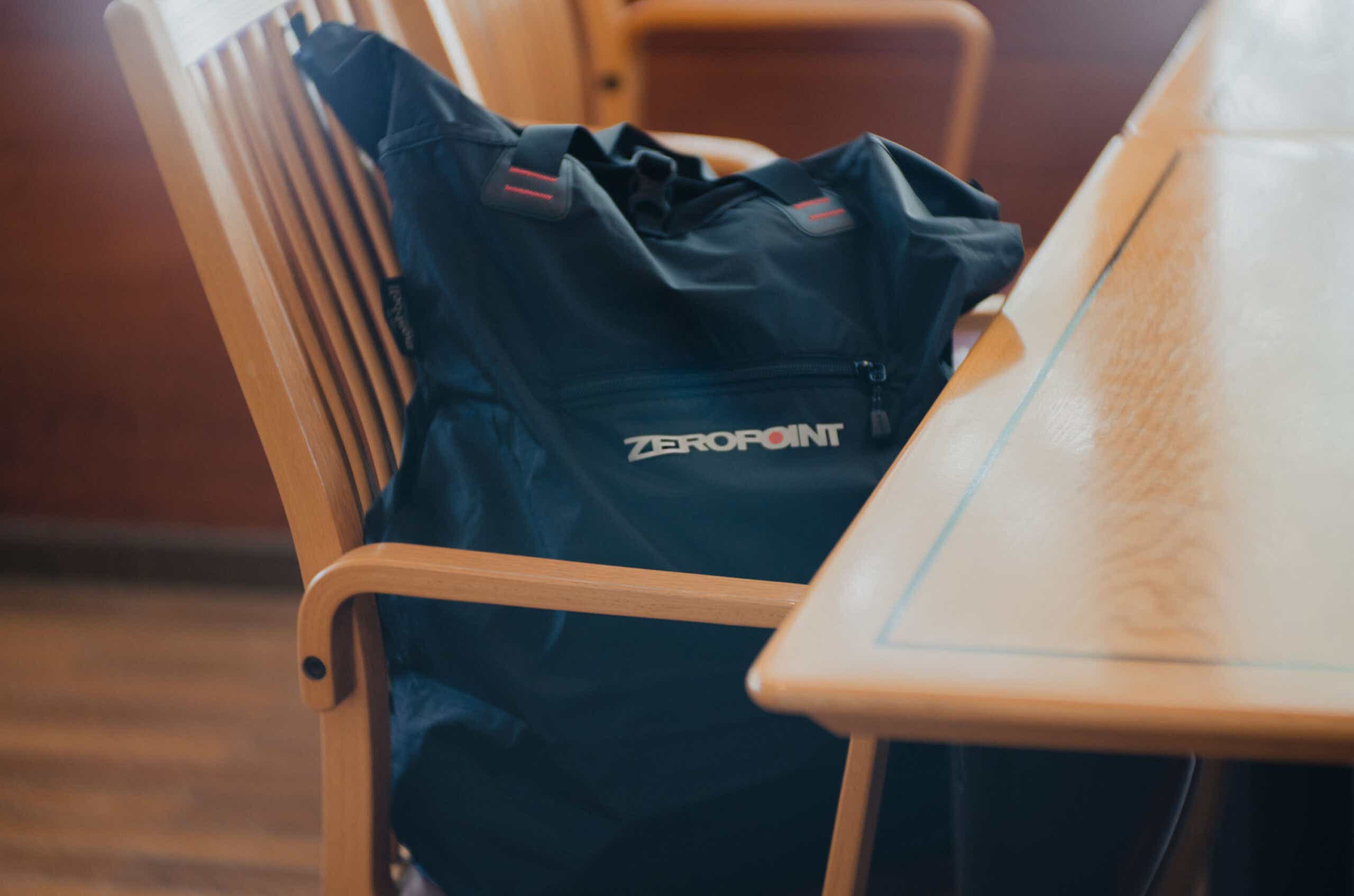 モンベル・ゼロポイントの2WAY「ギアコンテナ」は、ギアも日用品も