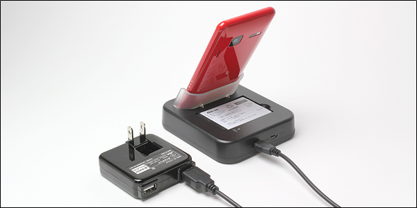 USBクレードル for iida INFOBAR A01 with 2ndバッテリー充電器