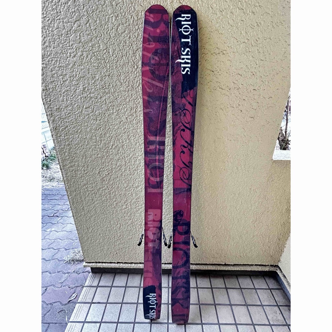 Riotskis ReBirth ライオットスキー リバース ビンディング付き RIOT