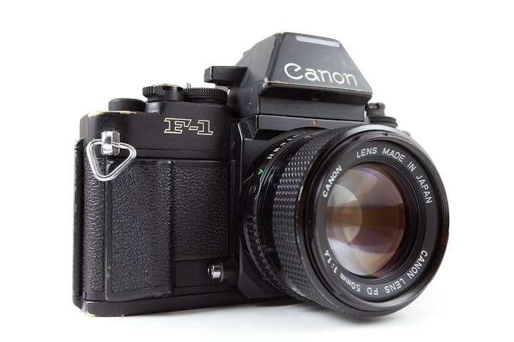 Canon New F-1を徹底解説。作例からおすすめレンズまで | ONE SCENE