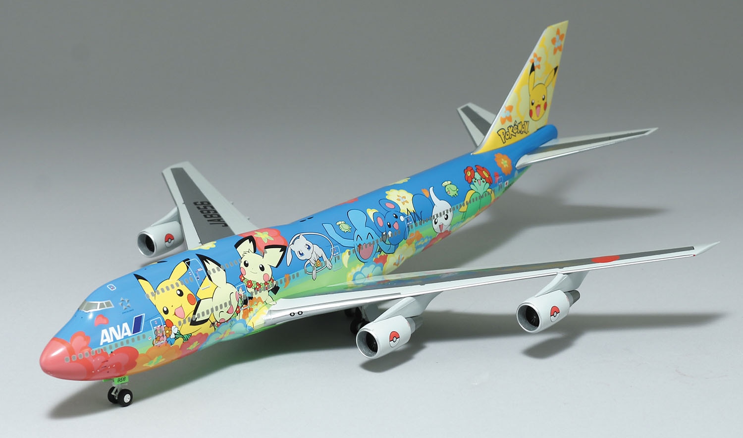 ANA 1/200 ポケモンジェット(お花ジャンボ) JA8956 BOEING 747-400