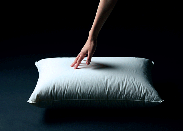 三層プレミアム羽毛枕 – 和雲