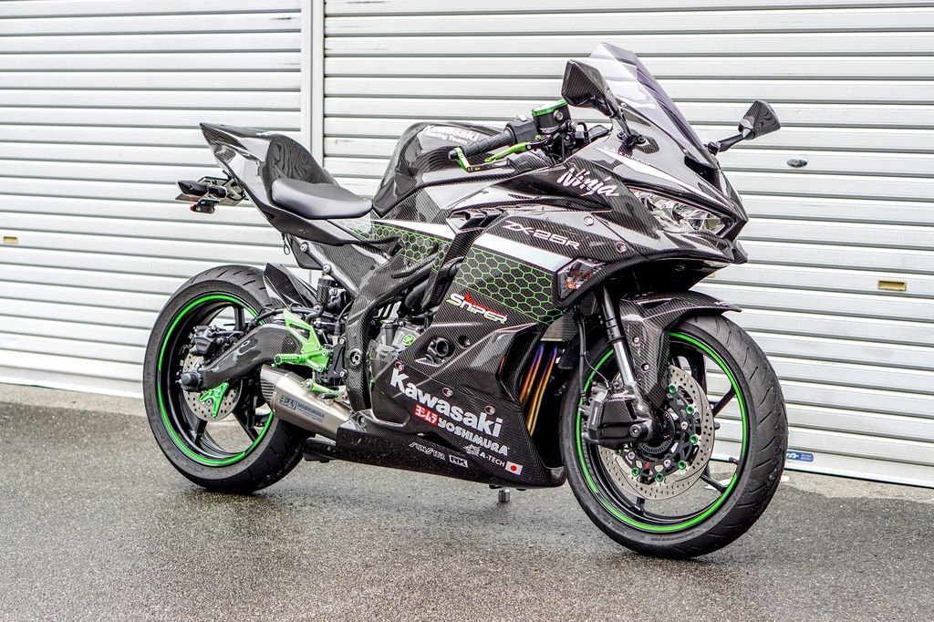 Webike | SUNSTAR サンスター プレミアムレーシング “ホール＆スリット