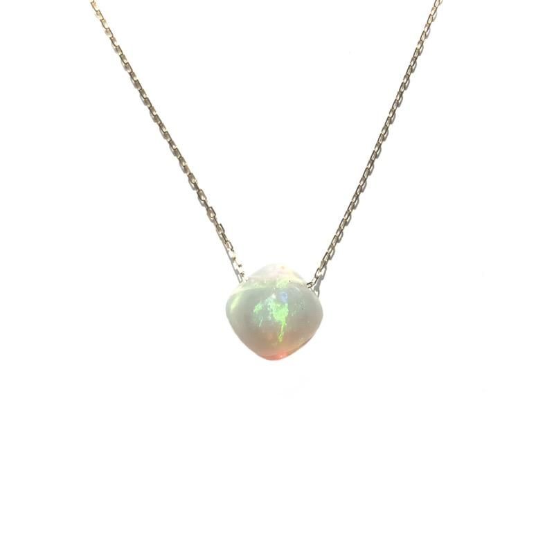 オパール ペンダント K18チェーン 】 opal 神の石 二酸化ケイ素 純真
