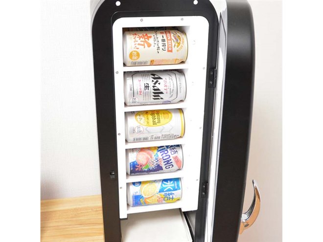 サンコー、“自動販売機のようなギミック”を備えた保冷庫「俺の自販機