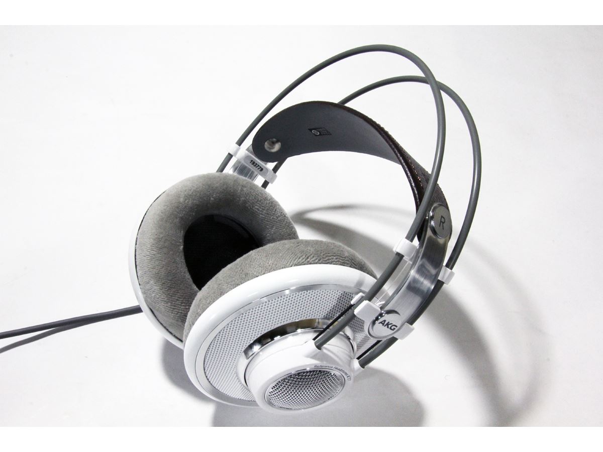 澪ホン”復活！？ 再発売されたAKG「K701」を、オーストリア製と比較