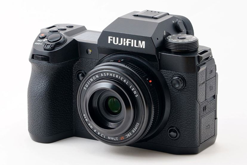 携帯性抜群！ 富士フイルムのパンケーキレンズ2本でスナップ撮影を