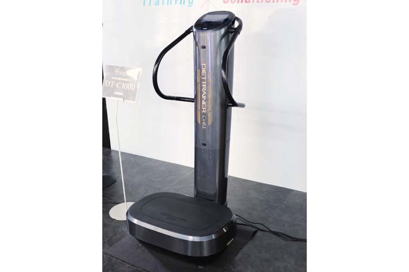 ひざに負担がかかりにくい！ 業界初「上下振動」を採用した家庭用