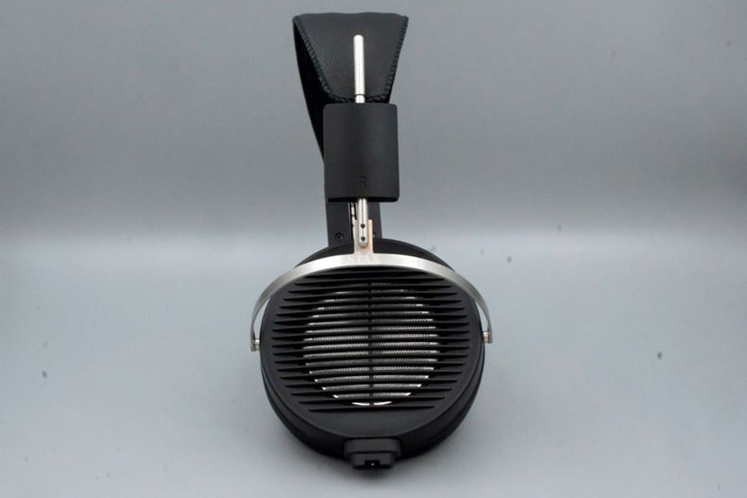 沼”を回避できる!? 静電型ヘッドホンSTAX「SRS-X1000」 - 価格.comマガジン