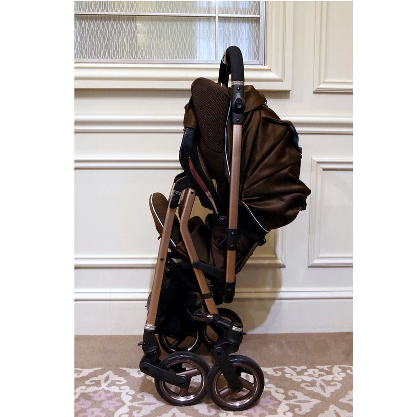 ガタガタ路面も快適！ ピジョンのVIPなベビーカー「Premige」の魅力を