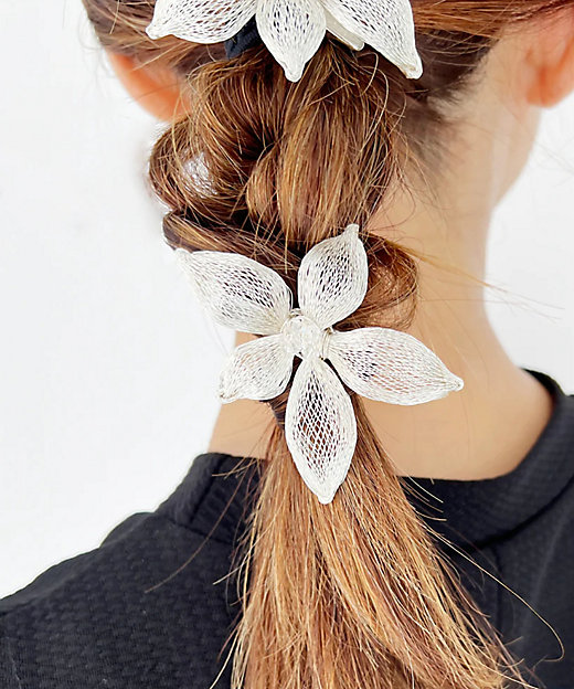 コレットマルーフ メッシュスモールスパイダーフラワービーククリップ