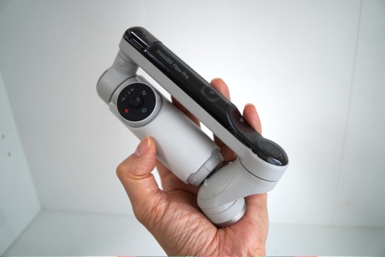 Insta360 Flow Pro 徹底レビュー：サッカー撮影でのジンバル活用