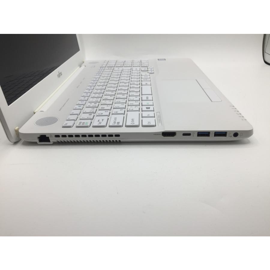 LIFEBOOK Fujitsu AH50/C3 FMVA50C3WP / i7 7700HQ 8GB SSD 240GB