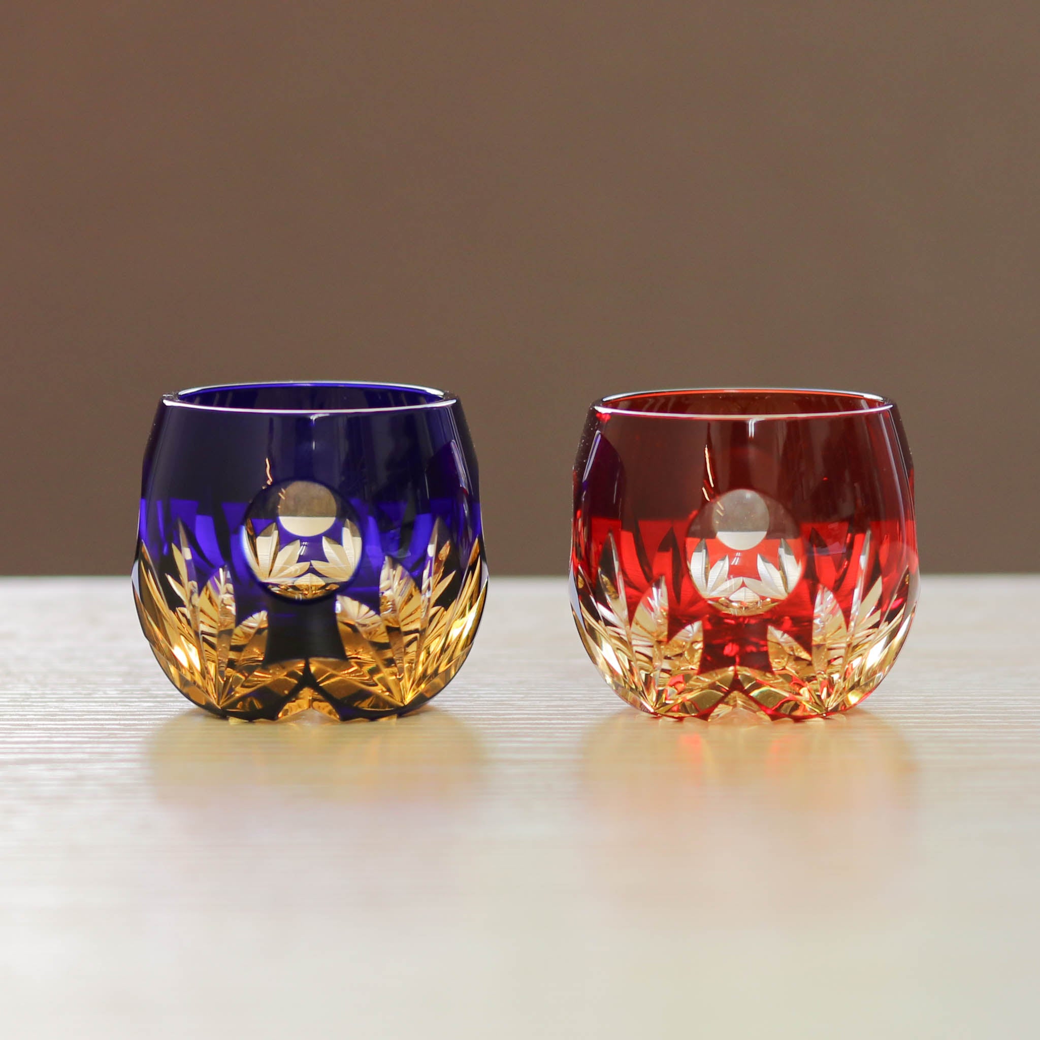 江戸切子 樽型ぐい呑み｜朧月｜瑠璃｜山田硝子