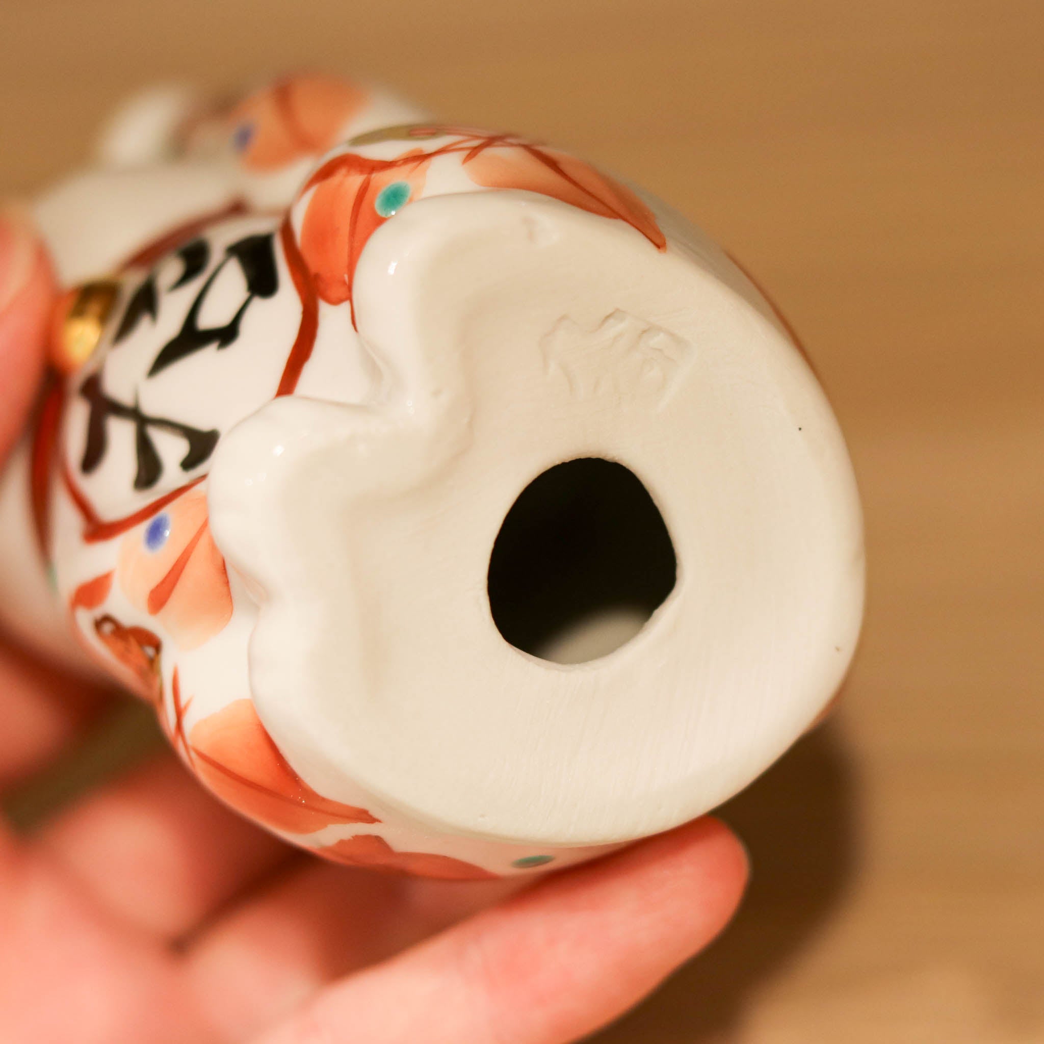 九谷焼 置物 | 招き猫 椿 ペアセット | 釉彩・赤絵 | 虚空蔵窯