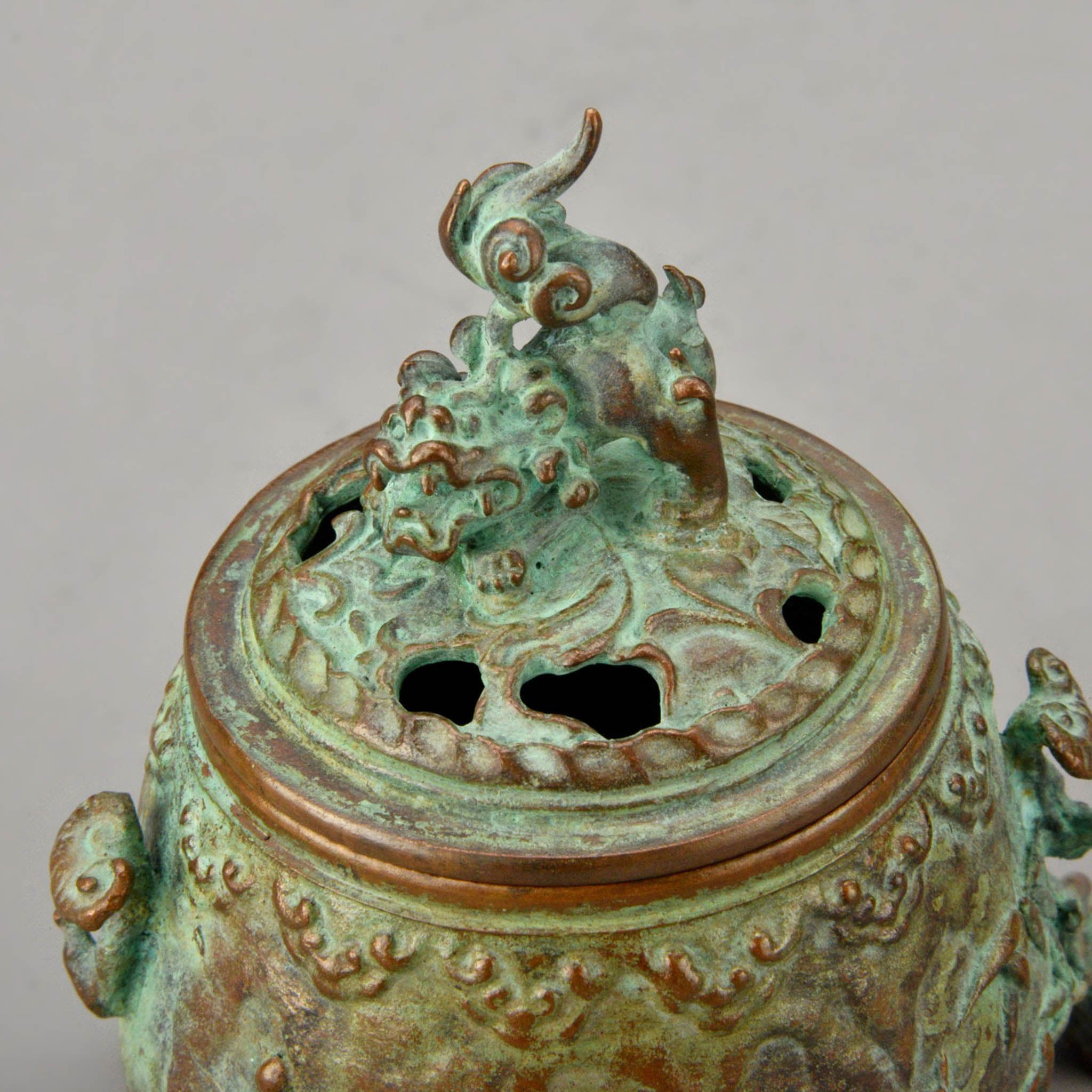 高岡銅器 香炉 | 三友紋 焼青銅色 | 銅 | 喜泉堂
