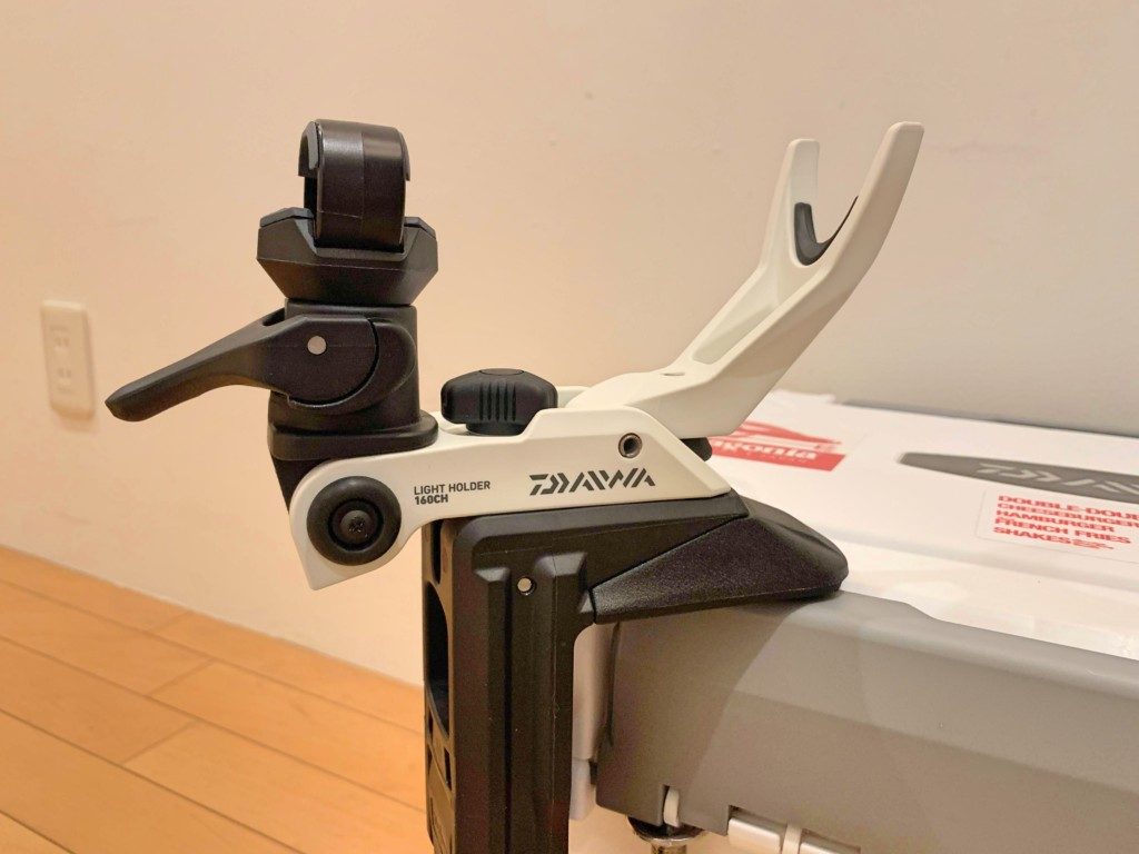ダイワ ライトホルダー160CHは、船釣りにめっちゃ便利すぎ！！ - J