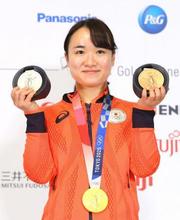 卓球の伊藤美誠「楽しく戦えた」 男女代表が喜びの会見｜JOC - 日本