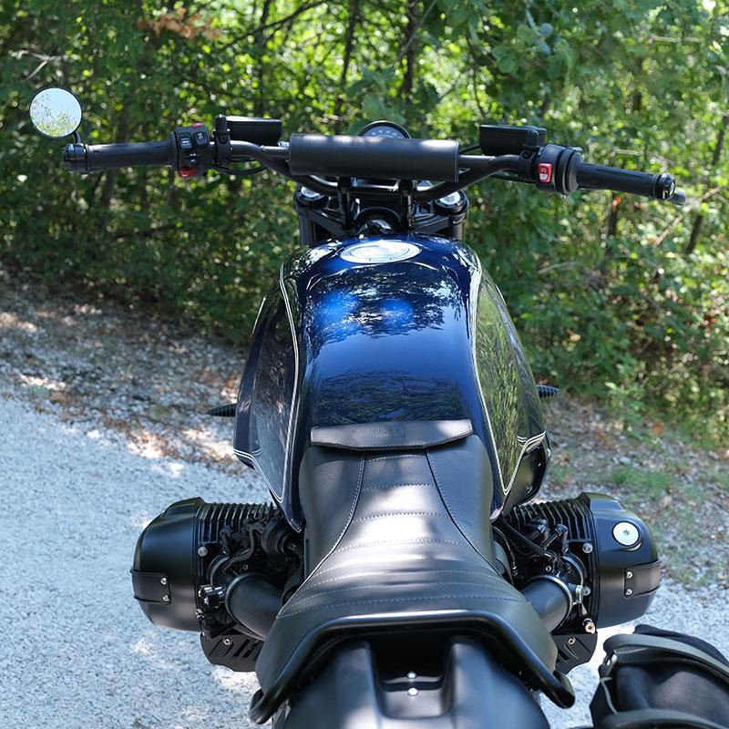 2つの端子を持つ1つのNineTスクランブラミラー