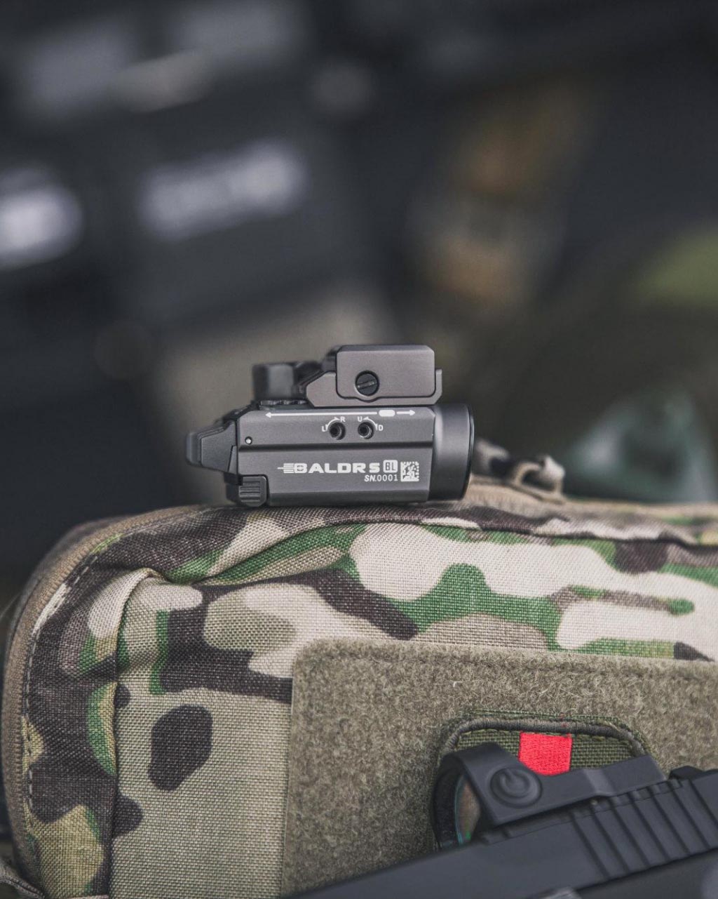 Baldr S BL ブルーレーザータクティカルライト - Olight Japan