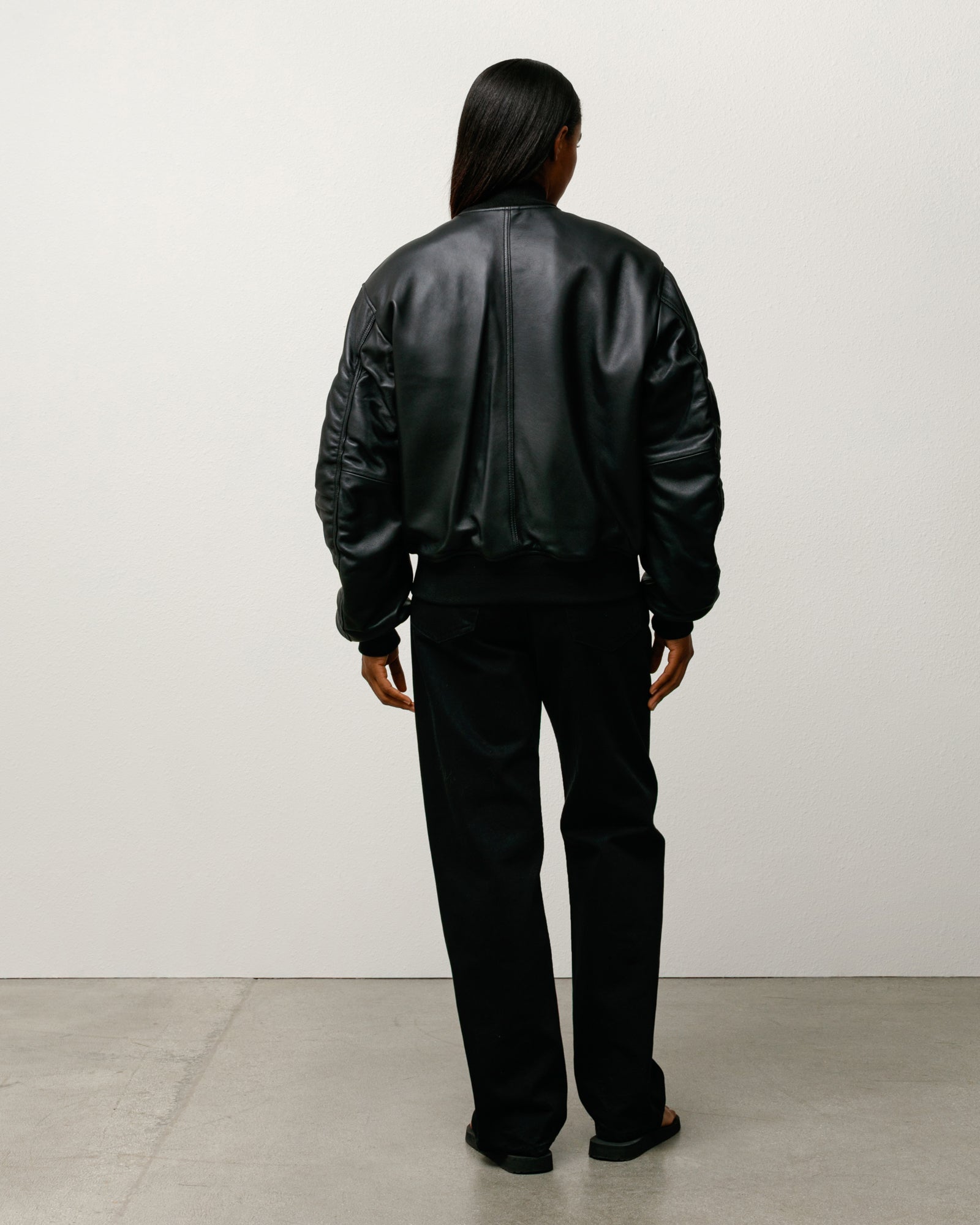 Leather Built Bomber – Black | Outerwear | Stüssy Japan