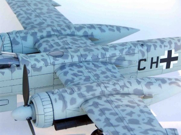 Heinkel He219 A-7 Uhu Tamiya 61057