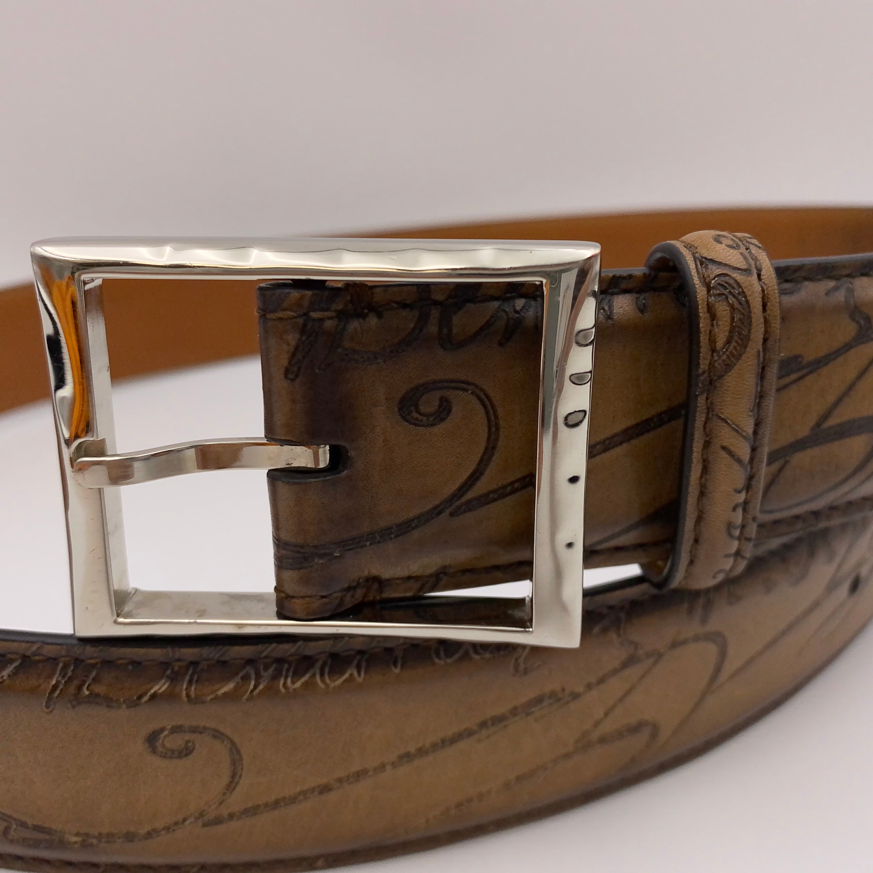 送料無料】 Berluti（ベルルッティ）クラシックレザーベルト35㎜中古品