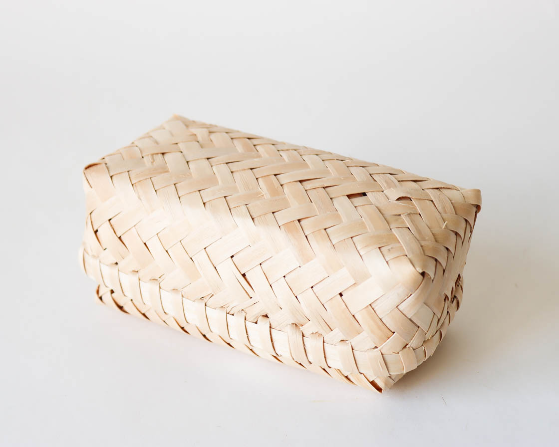 秋田 イタヤカエデ 弁当かご (あじろ編み)