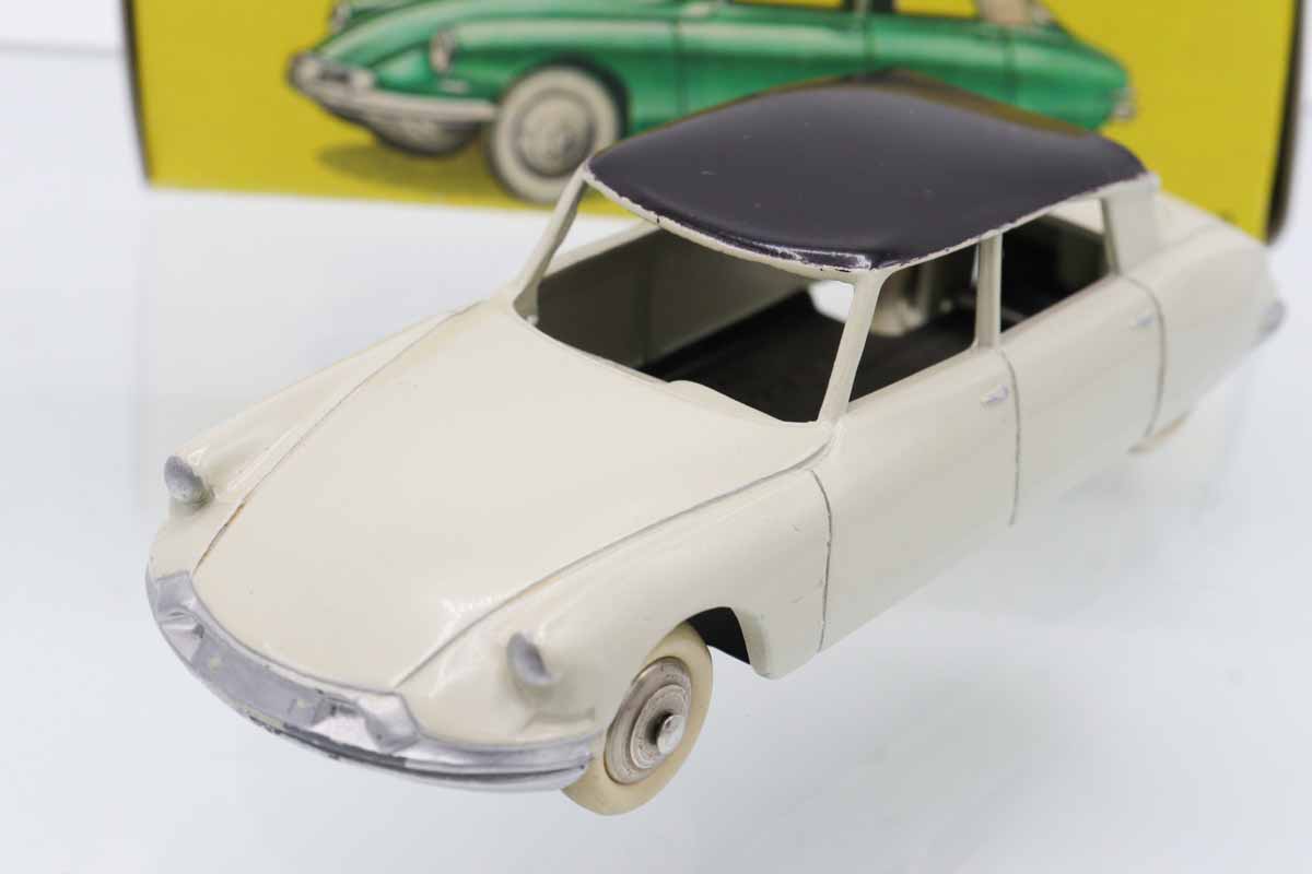 美品 激レア 仏製DINKY TOYSシトロエンDS19 ミニカー 美品 仏製DINKY