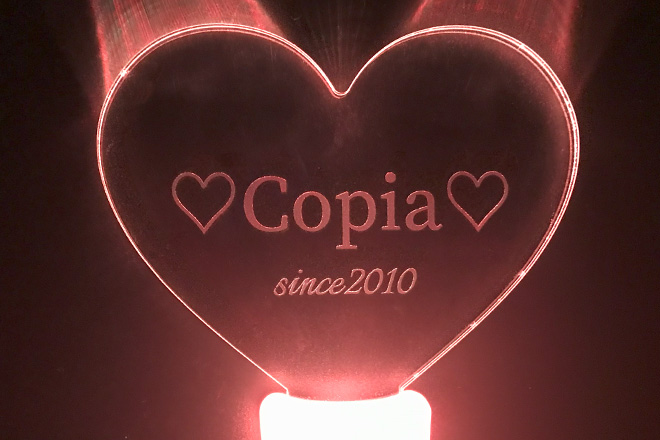 ハートが華やかに輝くアクリルペンライト｜オリジナルグッズ製作・OEM