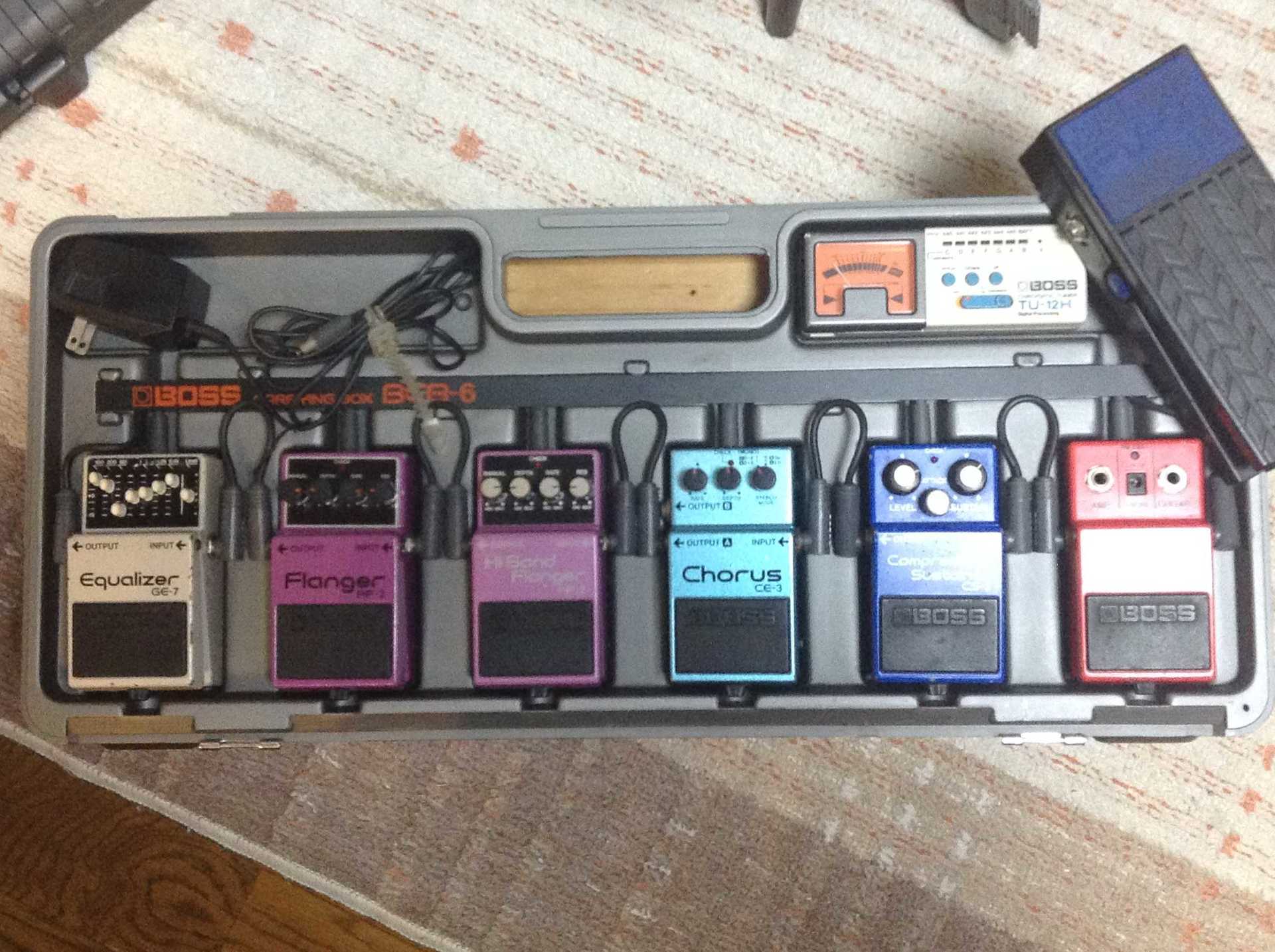 BOSS CE-3 Chorus(製品説明): 昔に比べりゃ 金も入るし・・・・